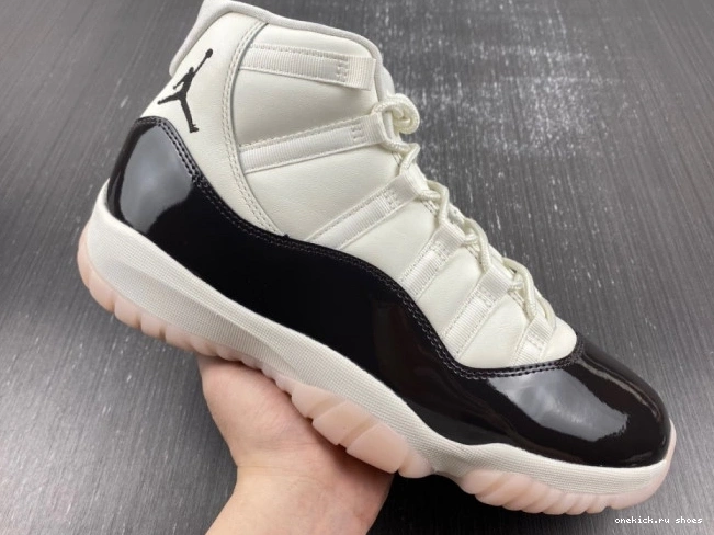 Cheap 11 Jordan Neapolitan Air AR0715-101 0801
